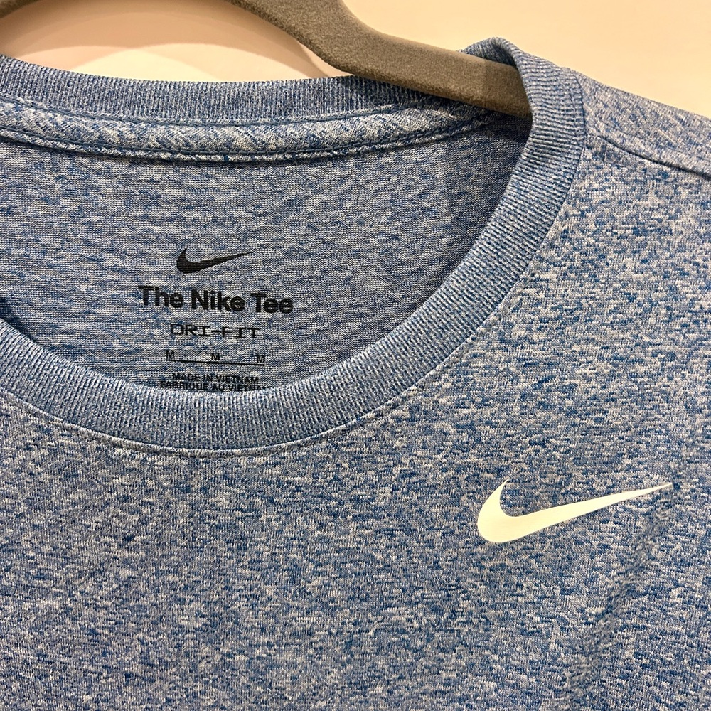 Nike Dri-FIT T-Shirt – Women’s Large (Blue) – Excellent Condition - Picture 3 of 4